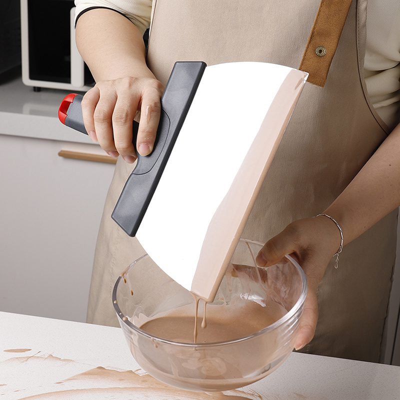 Roestvrijstalen deegschraper C - Kitchen Gadgets That Make Life Easier recensie en prijs